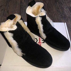 MINNETONKA SHEEPSKIN JADE BOOTS BLACK SUEDE UPPERS Womens 8 *NEW*